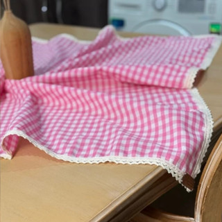 رومیزی چهارخونه پینترستی مدل نوار دوزی شده